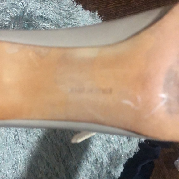 Authentic Salvatore Ferragamo Women's Ivory Leather Shoes Sz 7.5 AAAA - Picture 4 of 8